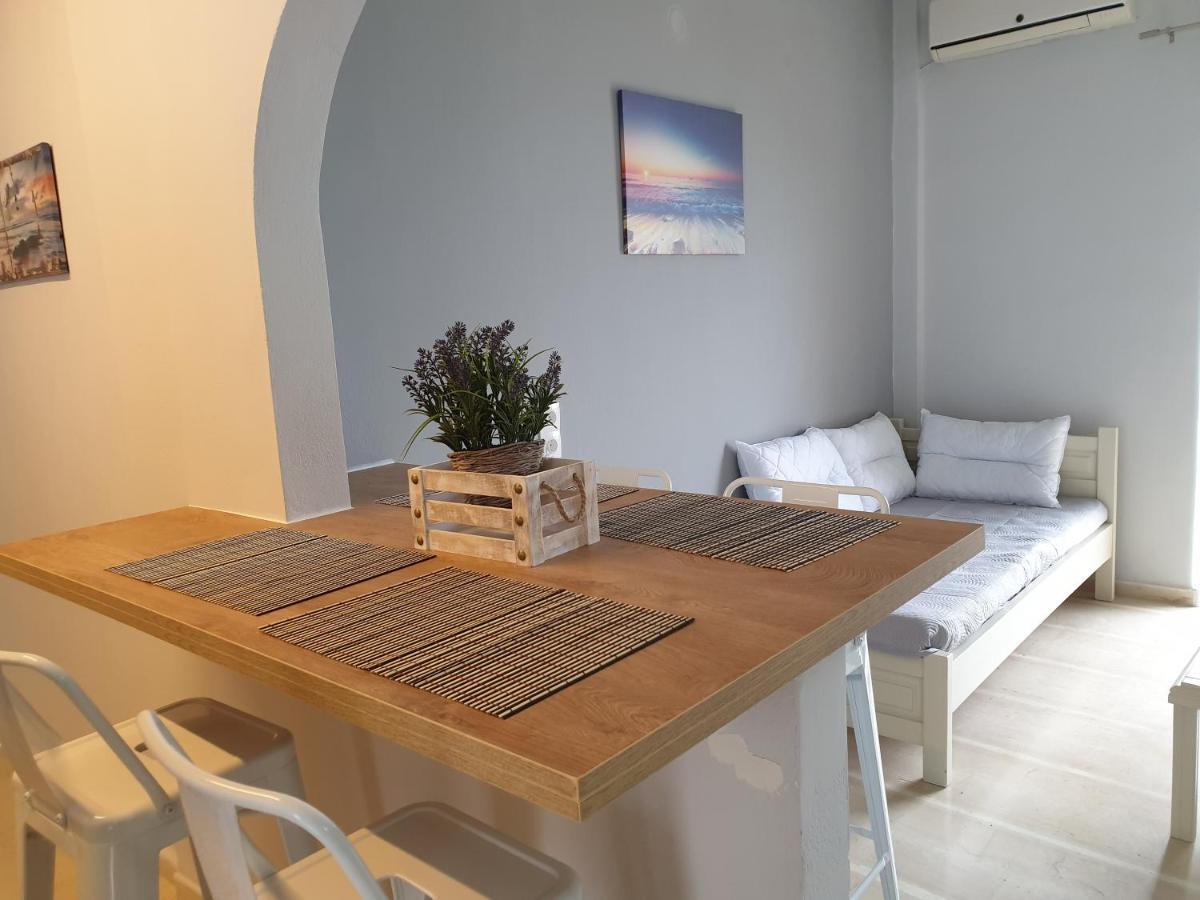 George's Sea View Apartament *