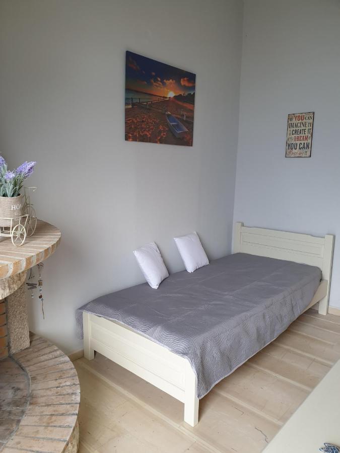 George's Sea View Apartament Mesongí